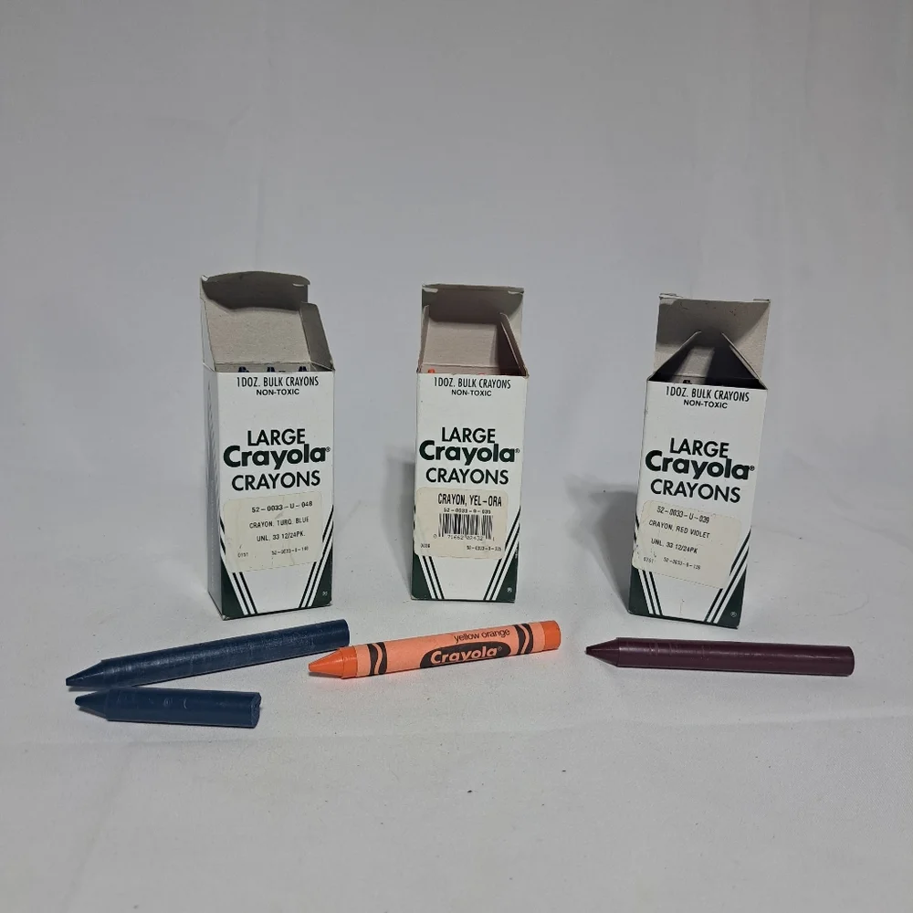 Crayola 1995 Large Bulk Crayons Turquoise Blue Yellow Orange Red‎ Violet